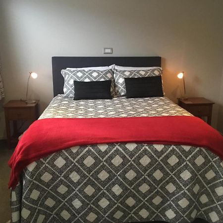 Bay Breeze Accommodation Cooks Beach Esterno foto